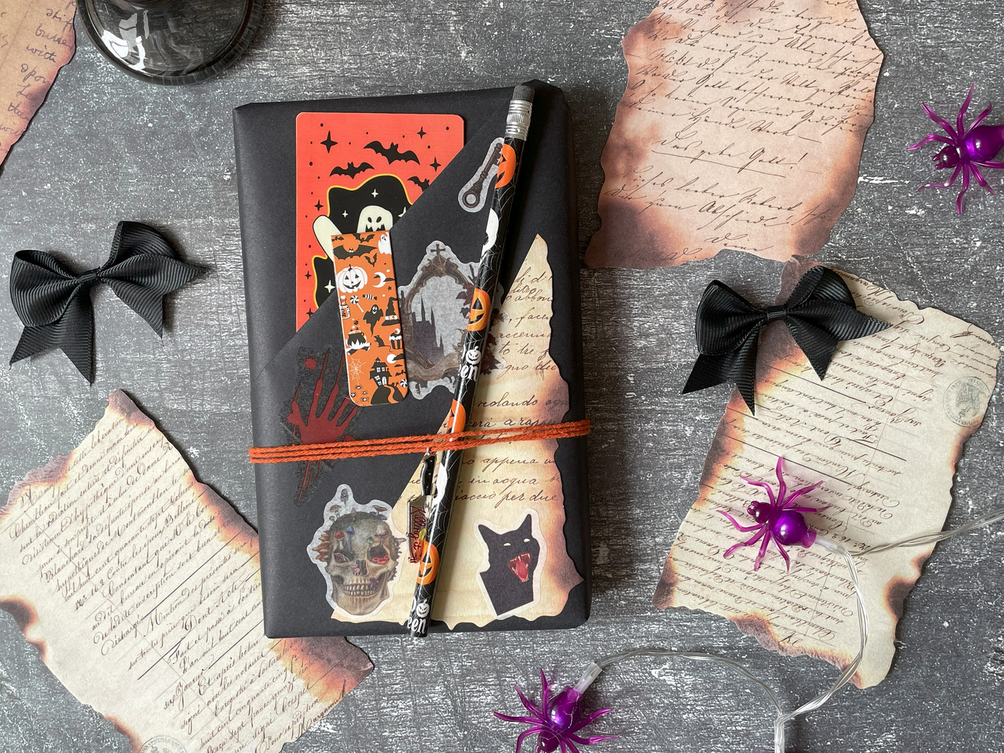 La Box Halloween - Livre mystère et accessoires