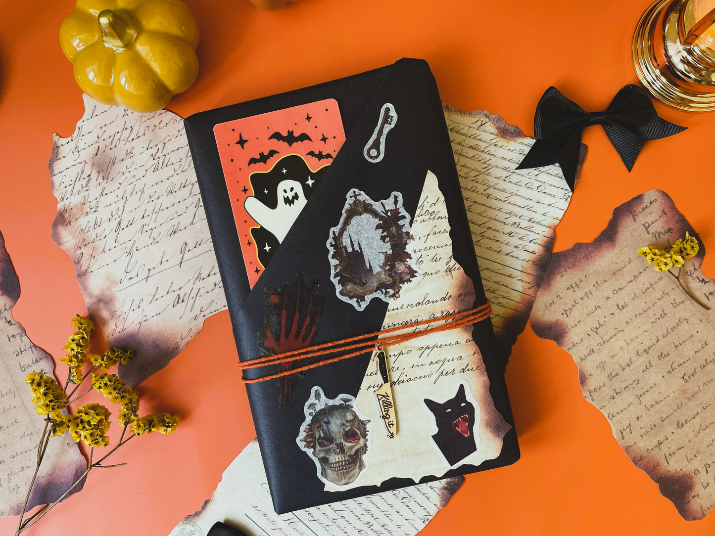 La Box Halloween - Livre mystère et accessoires